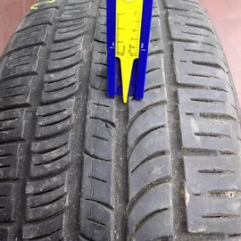 Pirelli 235/60R17 Dot:4112 5mm használt NYÁRI gumiabroncs 