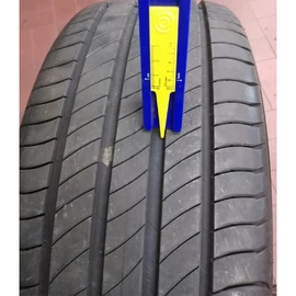 Michelin 215/55R18 Dot:0221 5,5mm használt NYÁRI gumiabroncs