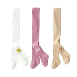 Lány harisnyanadrág szett – 3 pár, virágos díszítéssel GG127995-4