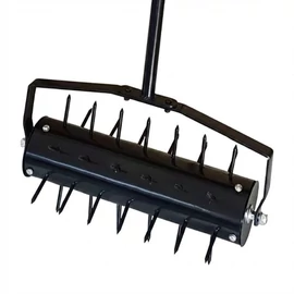 Manuális Tüskés Gyepszellőztető Orsóval és Fogantyúval ARR7