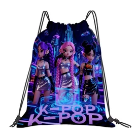 K-POP Stílusú Nyomtatott Húzózsákos Hátizsák – Tartós és Praktikus Zsebbel YT12969570