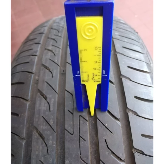 Giti 215/50R18 Dot:0923 7mm használt NYÁRI gumiabroncs