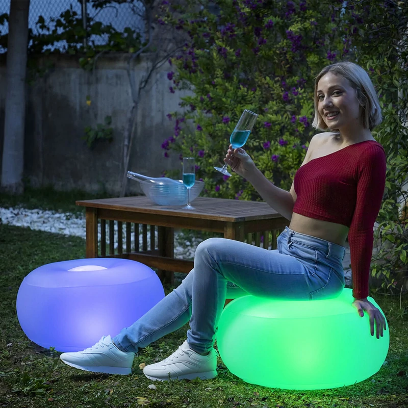 InnovaGoods Felfújható ülés többszínű LED-del és távirányítóval ZT-V0103503